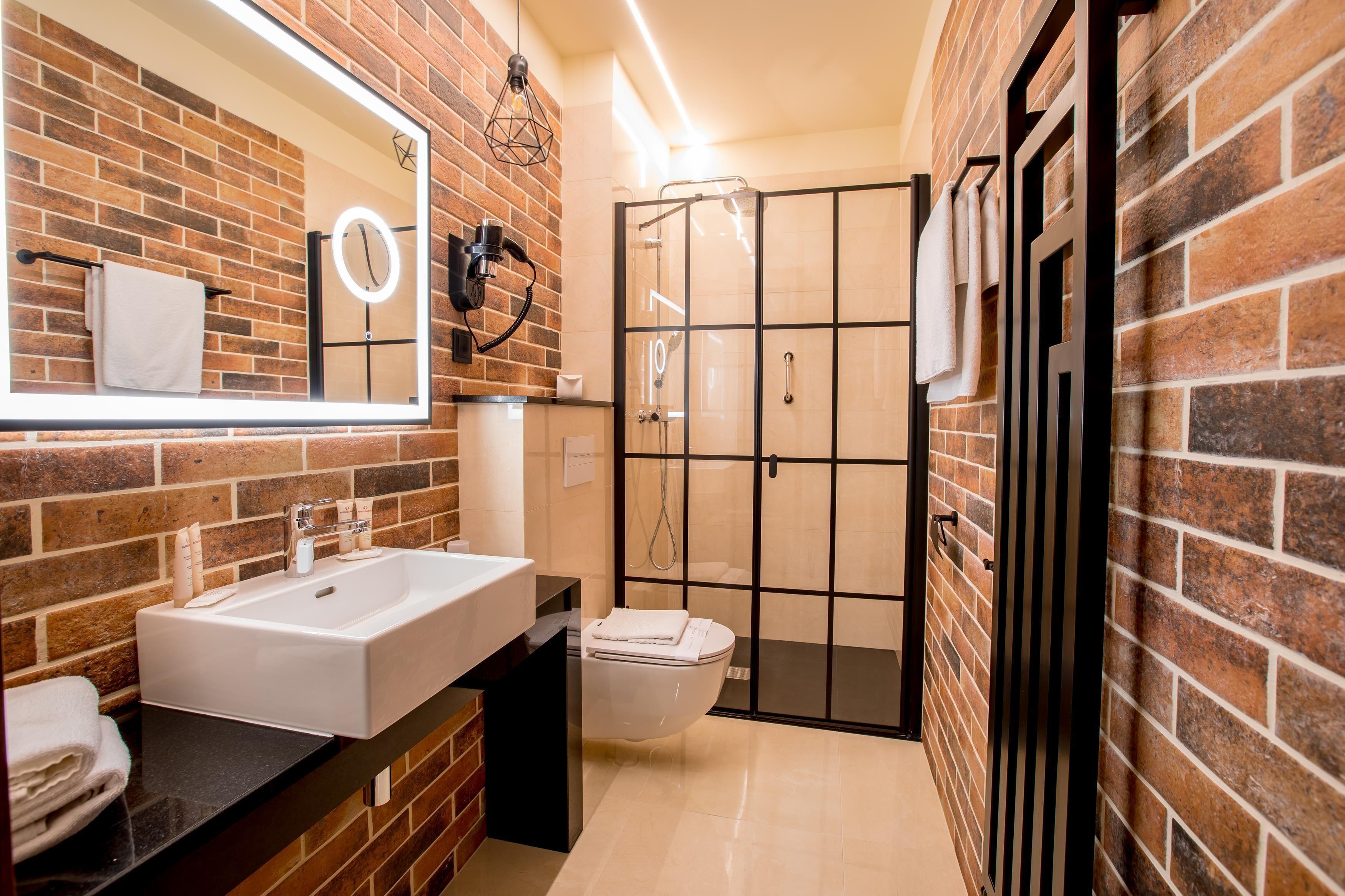 Deluxe Classic Double or Twin Room
