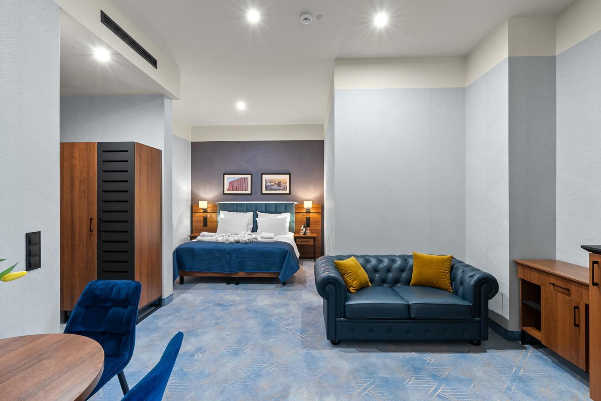 Deluxe Double or Twin Room