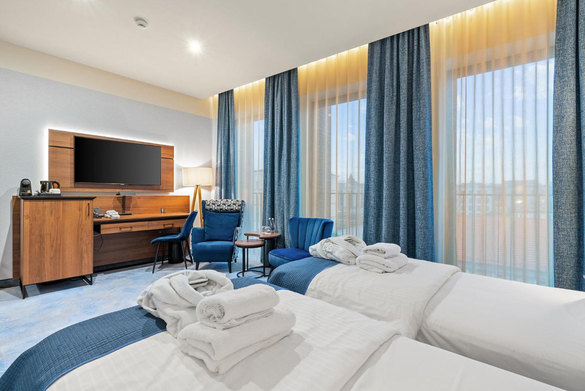 Deluxe Double or Twin Room