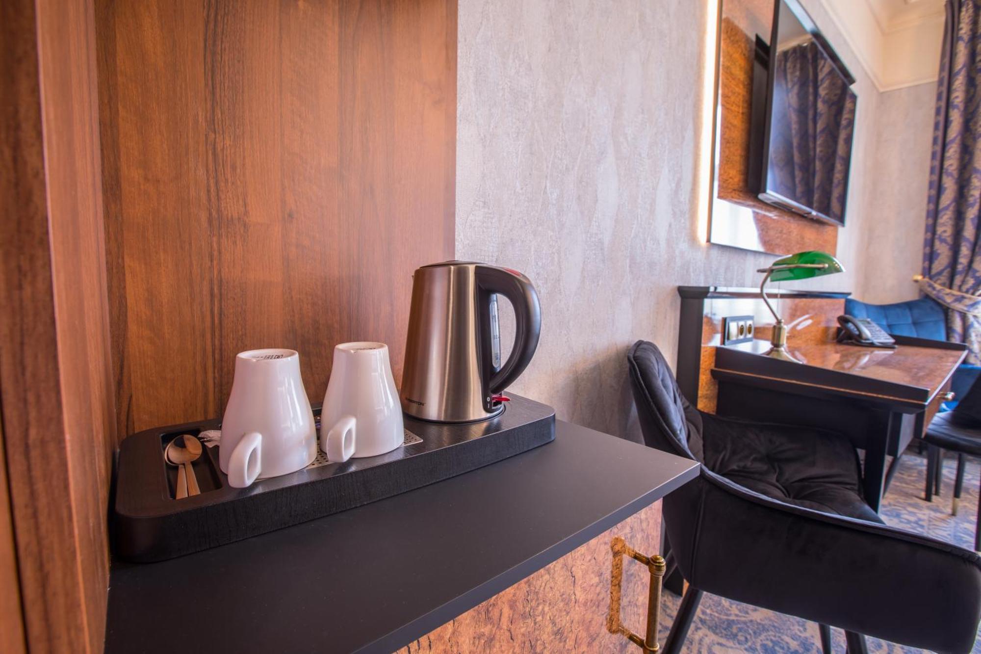 Deluxe Classic Double or Twin Room